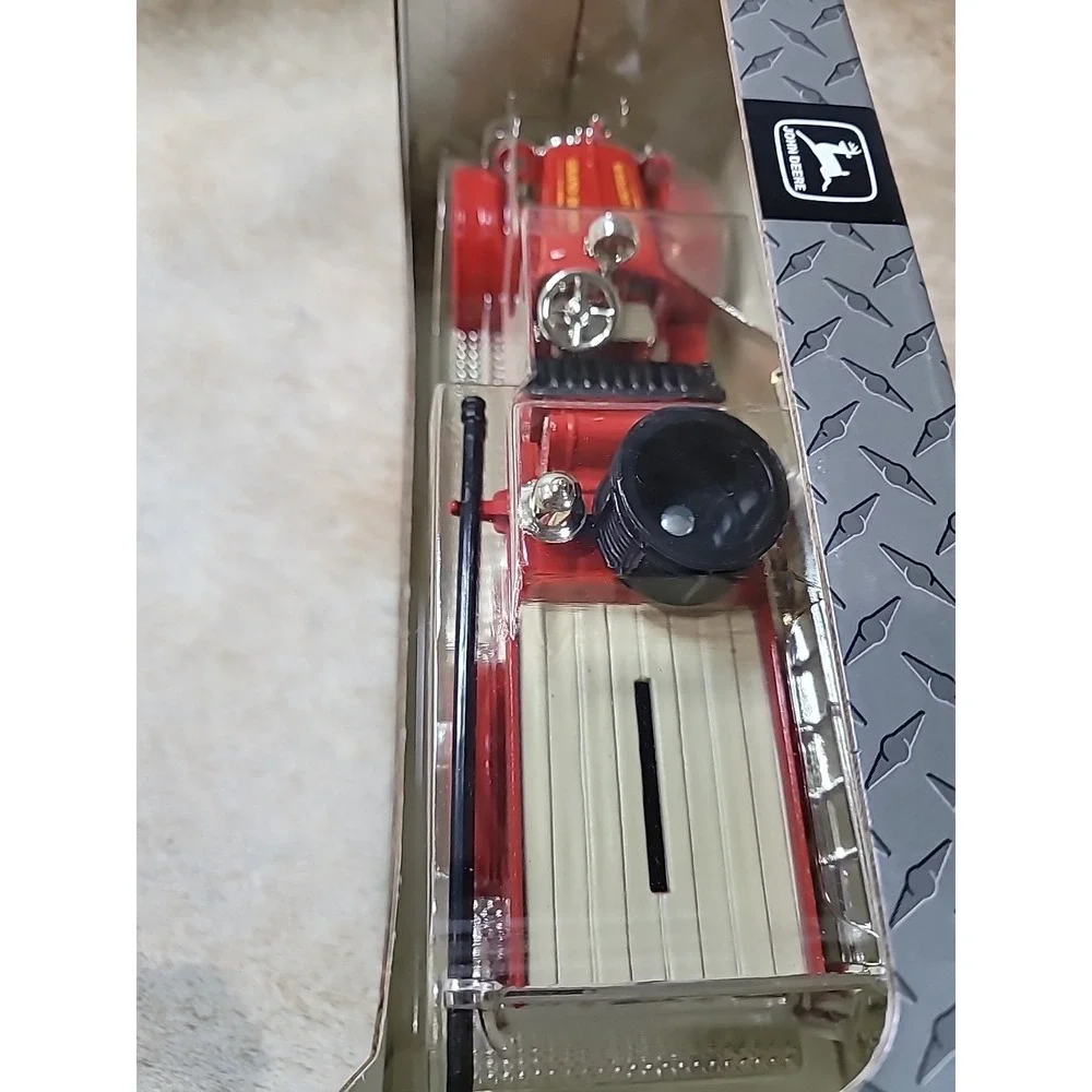 ERTL 1926 Seagrave John Deere Fire Truck Diecast Metal Coin Bank New